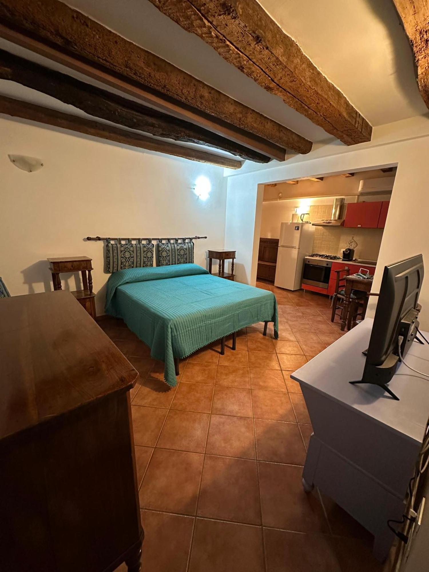 Il Cuore Del Castrum 1 Ferrara Esterno foto